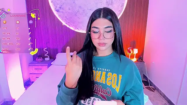 RoseCassie Chat XXX in diretta