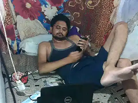 Онлайн чат XXX ROCOGUJUBULL