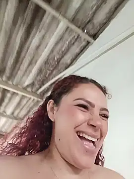 Mommy-Hot's Live XXX Chat