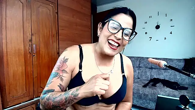 Majo_Soussa's Live XXX Chat