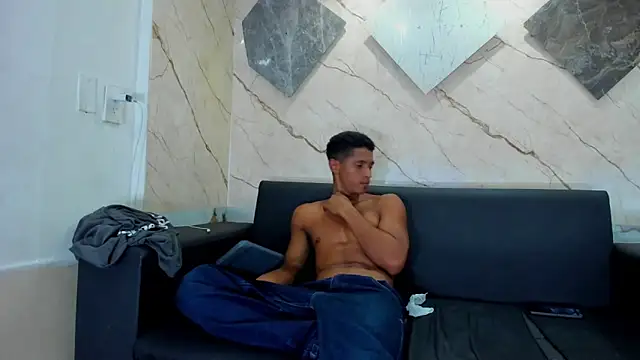 Yoel_Blessed Live XXX Chat