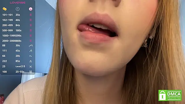 AveryBerkson 即時 XXX 聊天