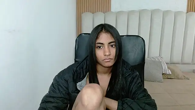 دردشة shaneelle الجنسية المباشرة