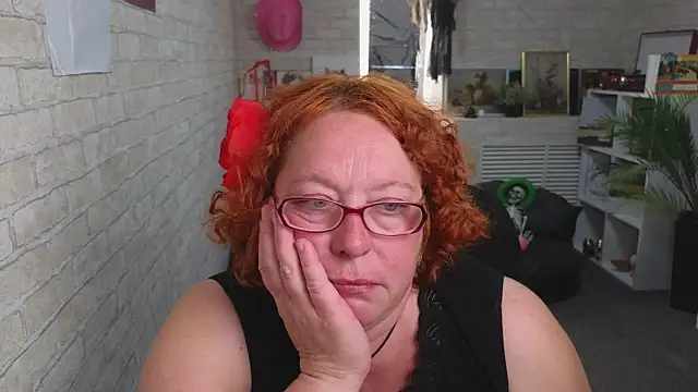 Fara_Flutte's Live XXX Chat