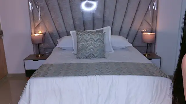 دردشة Layla_Breezee الجنسية المباشرة