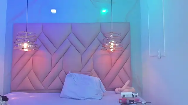 Chatroom XXX en direct de AngelaaCute_