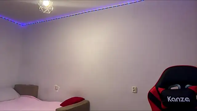 cute_nessy Adlı Modelin Canlı XXX Sohbeti