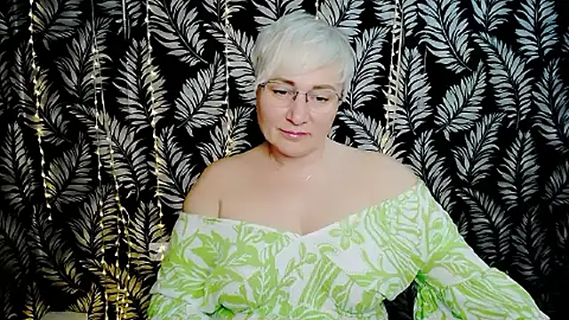 Olivia_playful Chat XXX in diretta