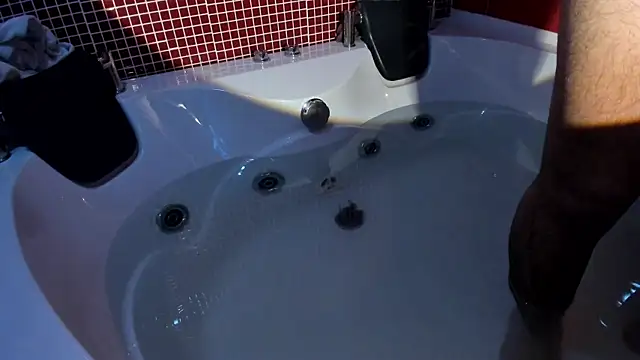 دردشة JamesCr_ الجنسية المباشرة