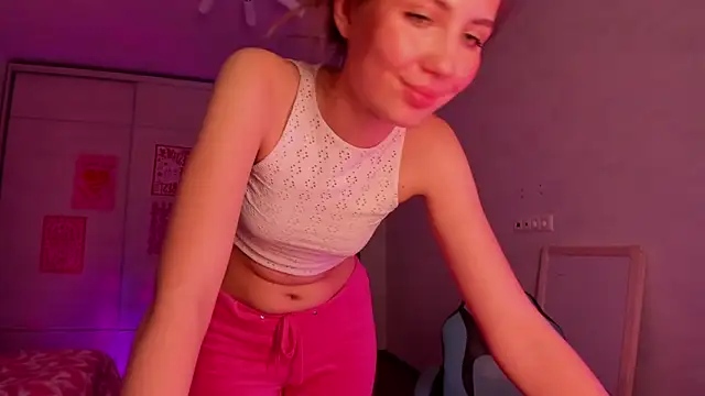 Aurora_Glow21's Live XXX Chat