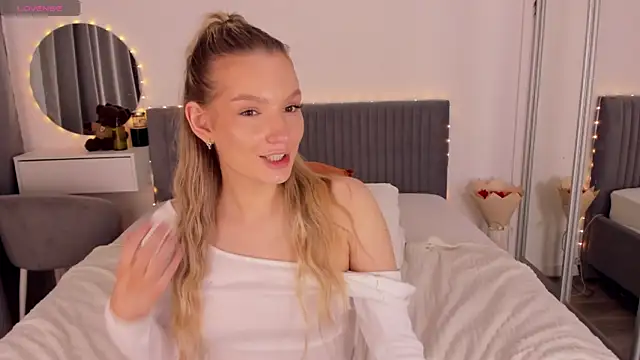 CassieRayss: онлайн-секс-чат