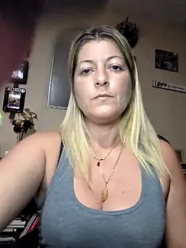 NikkiBlisss Live XXX-chat