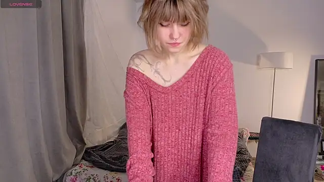 KikiMoor Chat XXX live