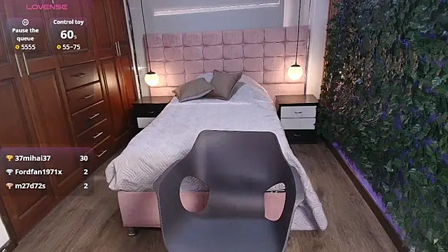 MoriahStorm XXX чат на живо