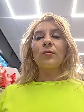 KaylinJan live XXX chat