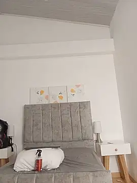 Dante_Knox Adlı Modelin Canlı XXX Sohbeti