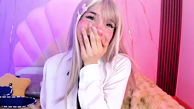 AliiceWonderland_ élő XXX-chatje