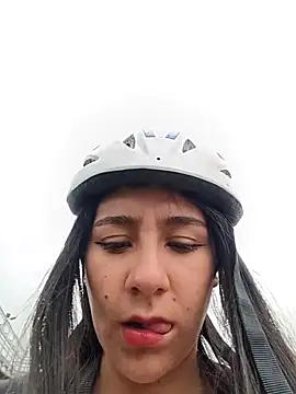 CAROLINE__07 élő XXX-chatje