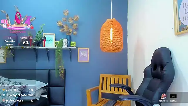yessila_parker 现场XXX聊天