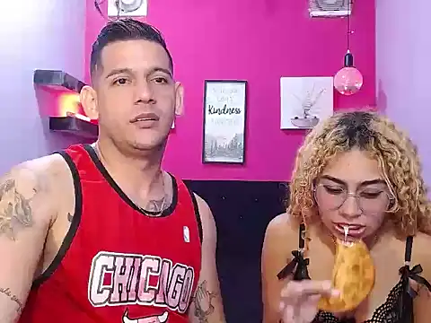 Chat +18 de horny_destroy ao vivo
