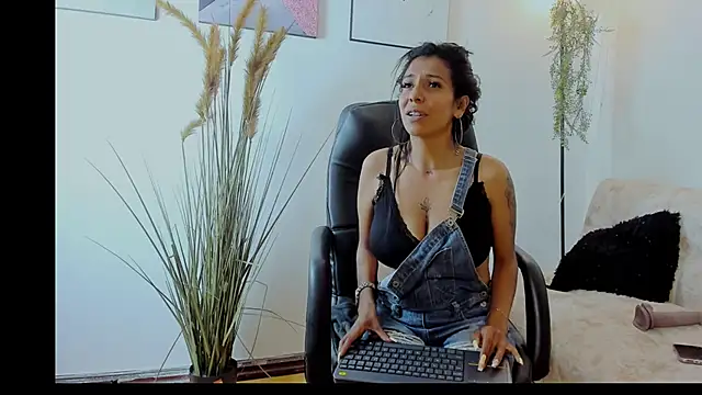 Chatroom XXX en direct de Bianca__bx