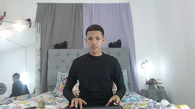 PhillipCox's Live XXX Chat