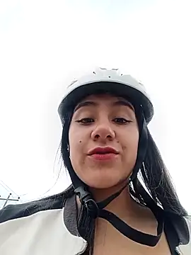 CAROLINE__07's Live XXX Chat