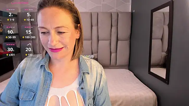 Charlot_milf live XXX chat