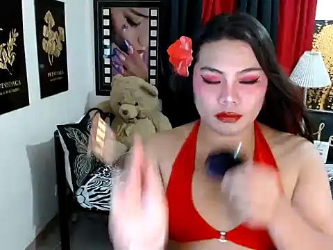 TSbrianaHugeCock Chat XXX in diretta