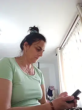 IsabelleCraft লাইভ XXX চ্যাট