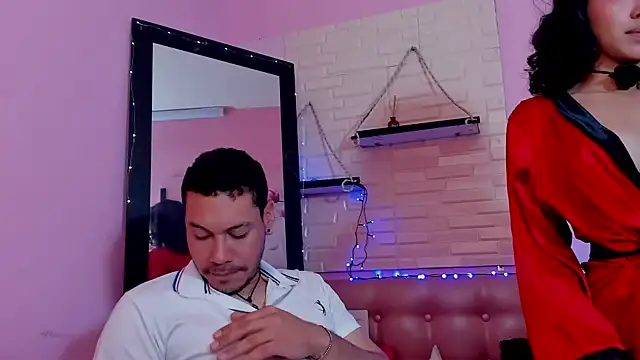 Czat XXX na żywo – Aronandmoli69