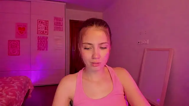 Aurora_Glow21 Chat XXX in diretta