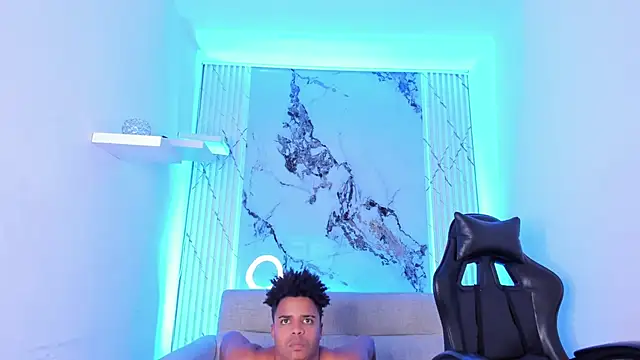 TaylorClay_ élő XXX-chatje