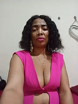 SEXYMOANSXX XXX чат на живо