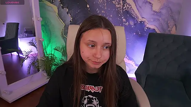 Živý XXX chat TinyNatalie