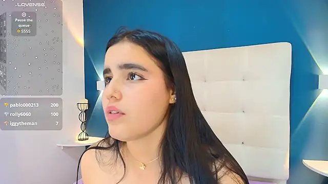 Chatroom XXX en direct de MiaaCarter_