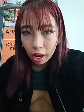 Chatroom XXX en direct de JULIETH__05