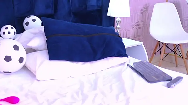 Chat +18 de Crystal_Lucky ao vivo