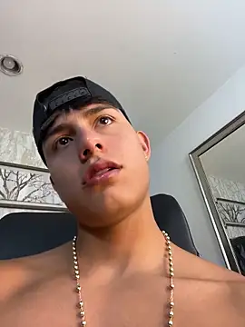 Chatroom XXX en direct de Lander_Cruz