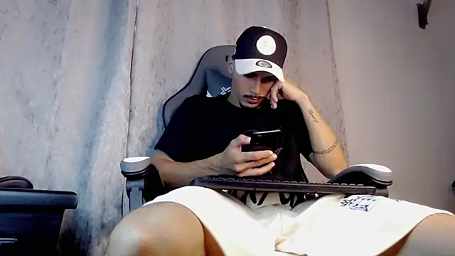 Chat +18 de Yankees_xxx ao vivo