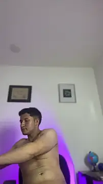 Alexander_Connor 即時 XXX 聊天