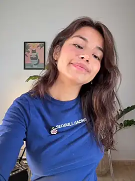 Chat +18 de Adriennesexxx ao vivo