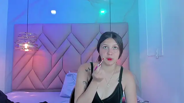 Chat +18 de AngelaaCute_ ao vivo