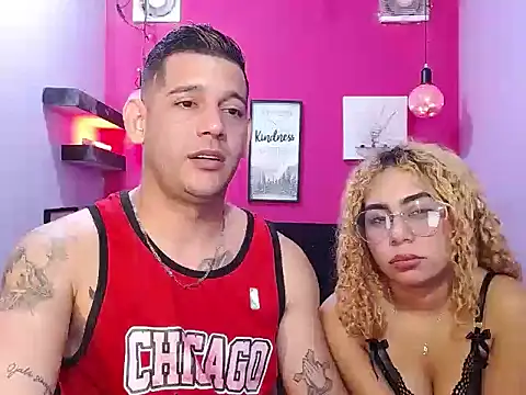 Živý XXX chat horny_destroy