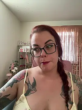 Miss_Lucifer6 – Naživo XXX chat