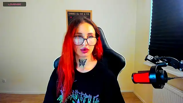 Chat +18 de your_tora ao vivo