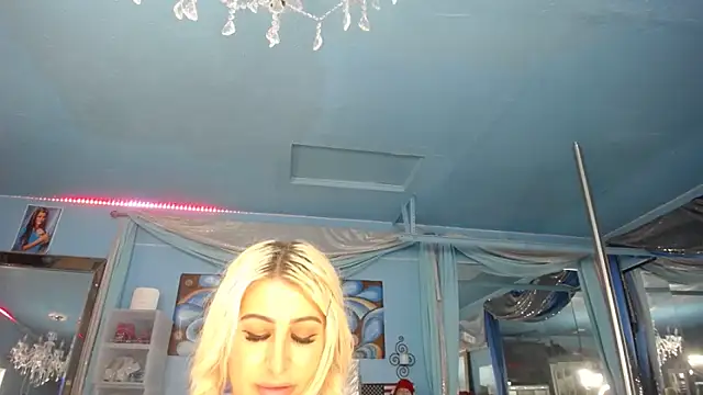 ADRIANNA_FOX Obrolan Langsung XXX
