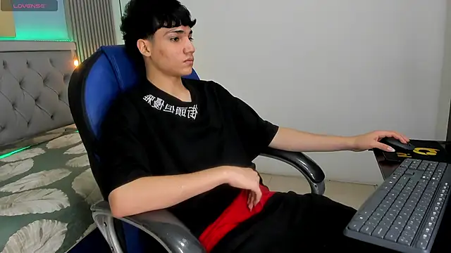 Chat +18 de SamBlack_ ao vivo