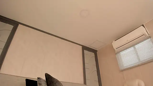 Chat XXX ao vivo de alicee_clark_