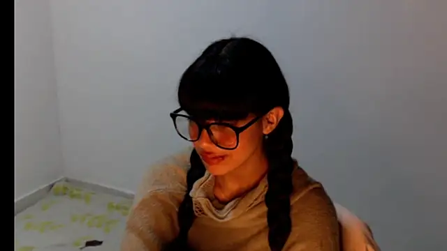 Chat +18 de meganmiauu ao vivo